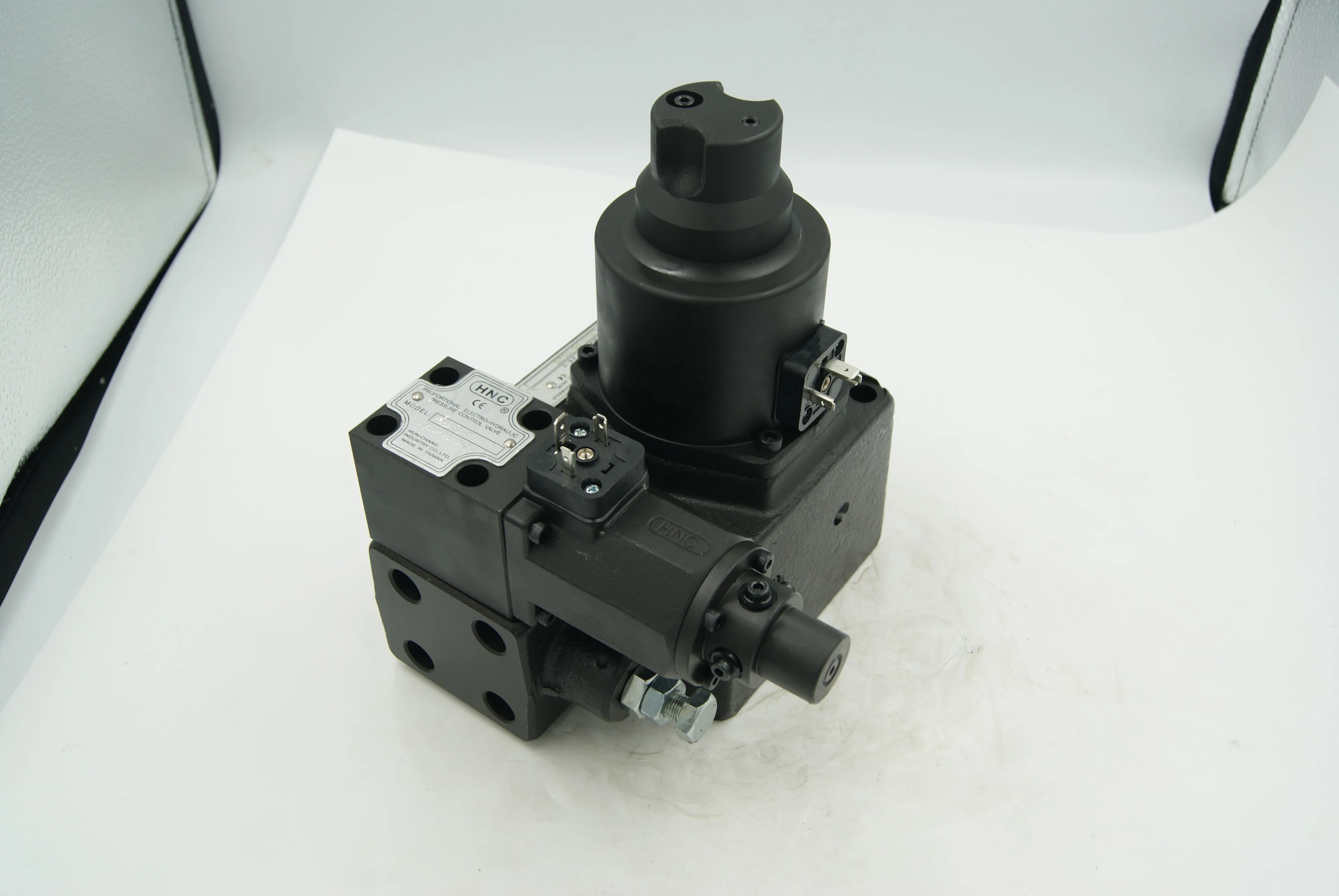Оптовая продажа гидравлических клапанов HNC EDG EDBG-03-125-V Пропорциональный