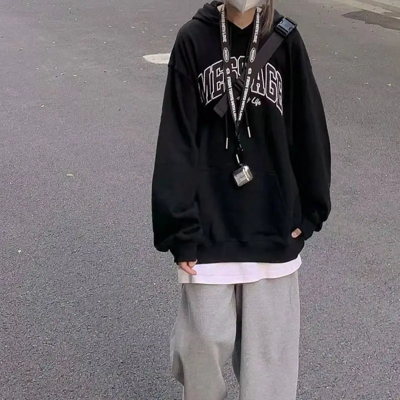 

Новинка Осень-зима модный трендовый Повседневный Универсальный простой свободный Однотонный свитер с капюшоном и длинными рукавами с букв...