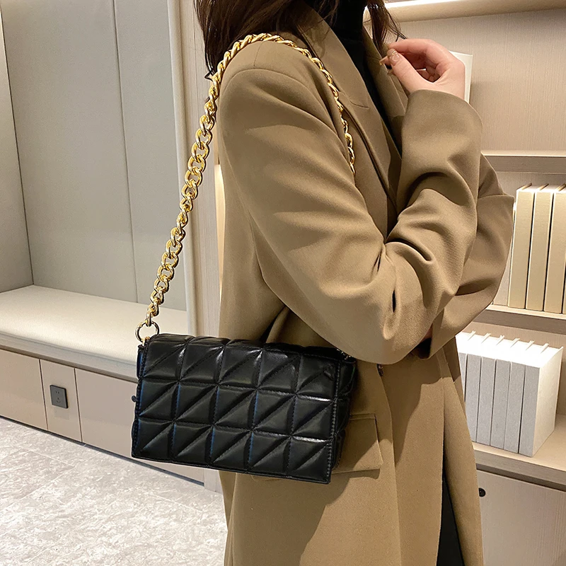 Brand Women's Shoulder Bag 2023 Chain Quilted Shoulder Purse And Handbag Women Clutch Bag Bright Pattent Leather Ladies Hand Bag