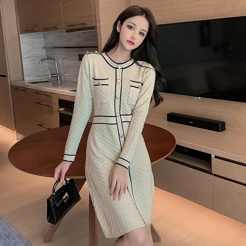 

Женское трикотажное платье-свитер, однотонное трикотажное платье-трапеция с круглым вырезом и длинным рукавом, модель Q338 на осень и зиму, 2022