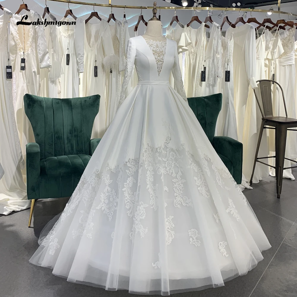 

Lakshmigown Long sleeve Wedding Dresses Princess A-line Satin Lace Appliques Bridal Dress Plus Size Off White Ball Gowns