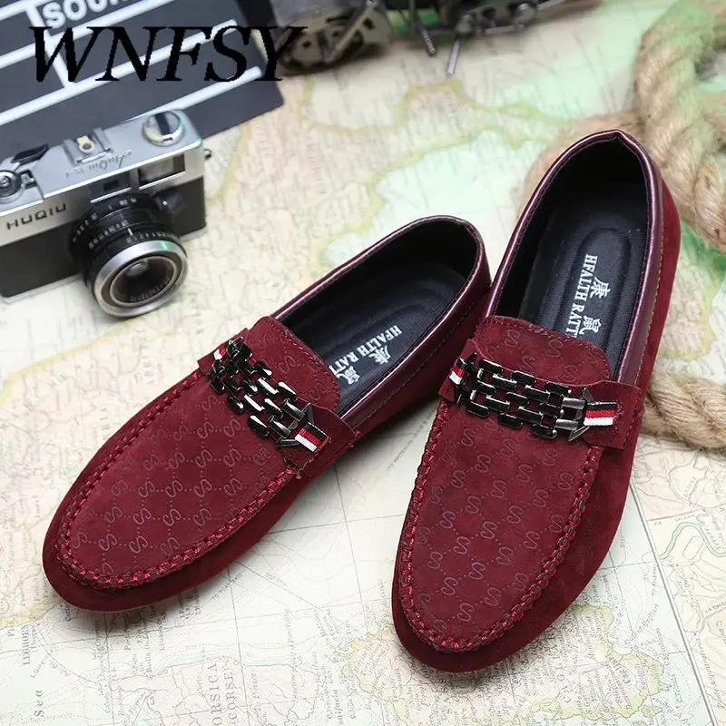 Brand Fashion Summer Style Soft Moccasins Men Loafers High Quality Leather Shoes Men Flats Shoes Casual Gommino Driving Shoes