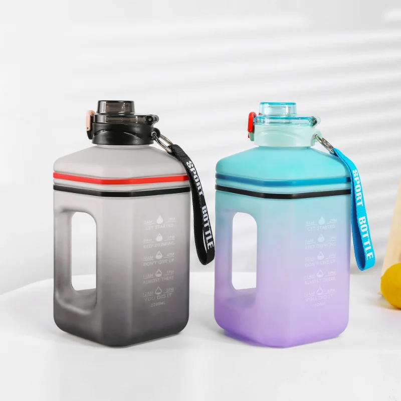 

2.2L Large Capacity Motivational Sports Bottles Water Bottle Portable Plastic Outdoor Sports Cup Big Water Jug With Time Marker