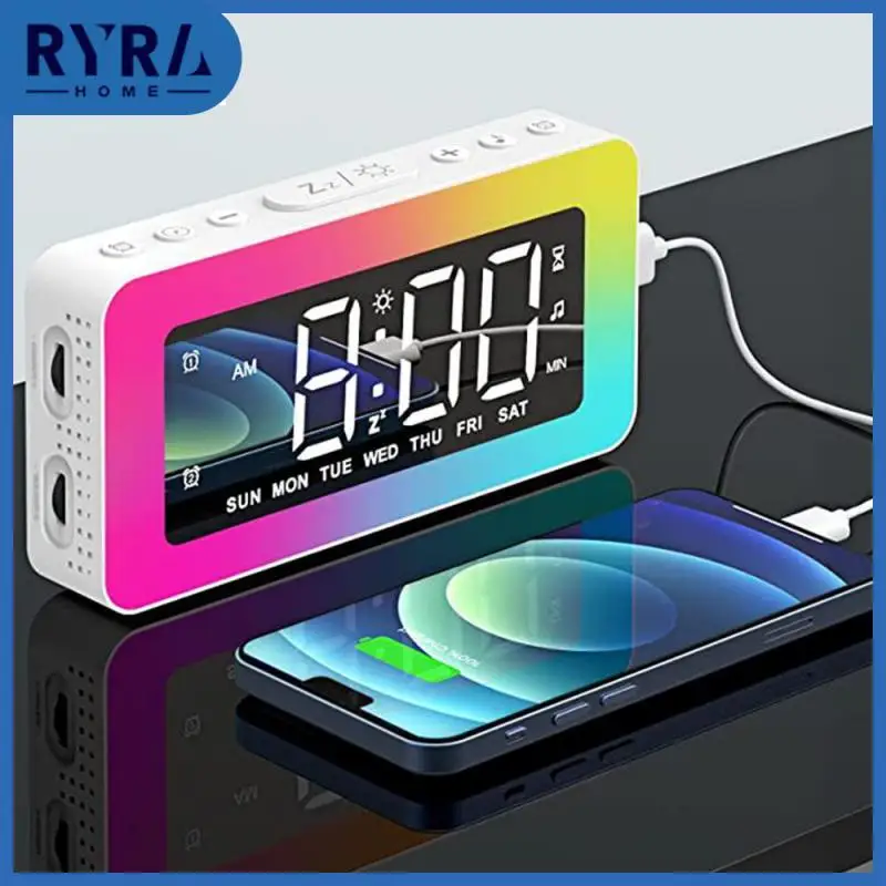 

Dont Worry About Your Sleep Digital Screen Screen Brightness Three Adjustable Projection Brightness Two Adjustable Clock