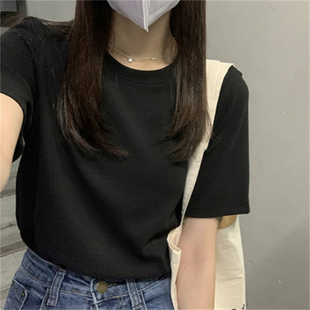 

Round Neck White T-shirt Underlay Early Spring 2023 New Commuter Thin Thin Thin Short-Sleeved Shirt With Shoulder Top