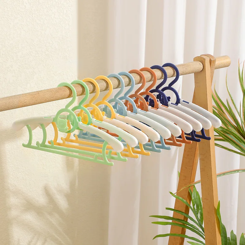 Я ЗНАЮ гибкую 10 шт. пластиковая вешалка для детской одежды с медведем