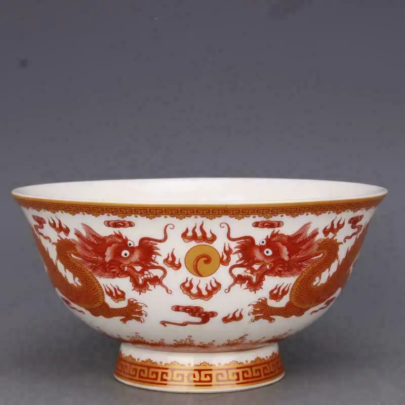 

Chinese Jingdezhen Porcelain Famille Rose Two Dragon Play Sphere Bowl