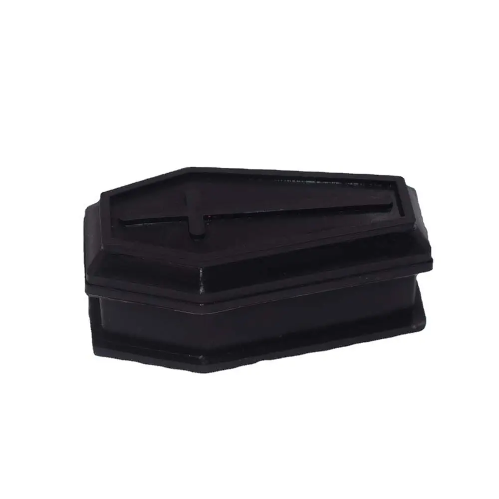 

Черная пластиковая коробка для конфет в форме гроба