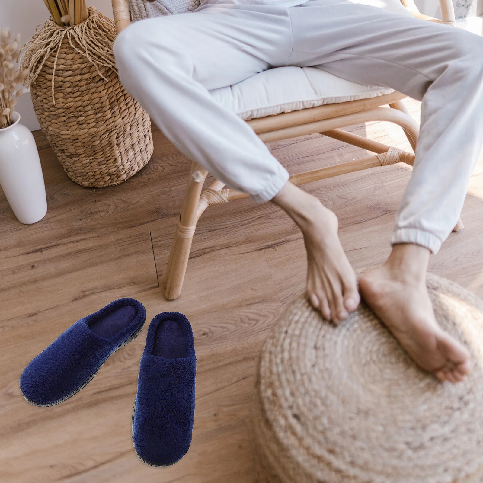 Рисунок 5 - Свадебные тапочки