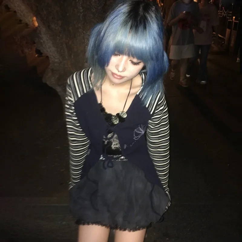 Женский кардиган на шнуровке с расклешенными рукавами цвет в ассортименте