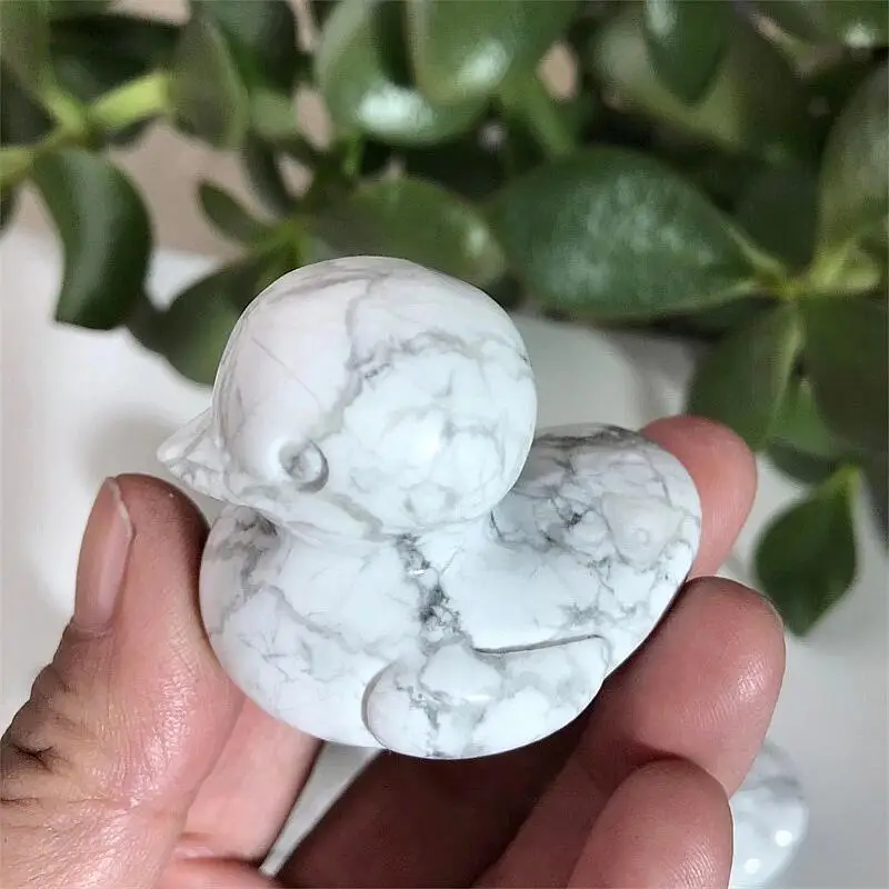 

Cartoon Duck Statue Natural Howlite Room Decoration Healing Crystal Animals Figurine Reiki Carved Stones Gift Wholesale 1pcs