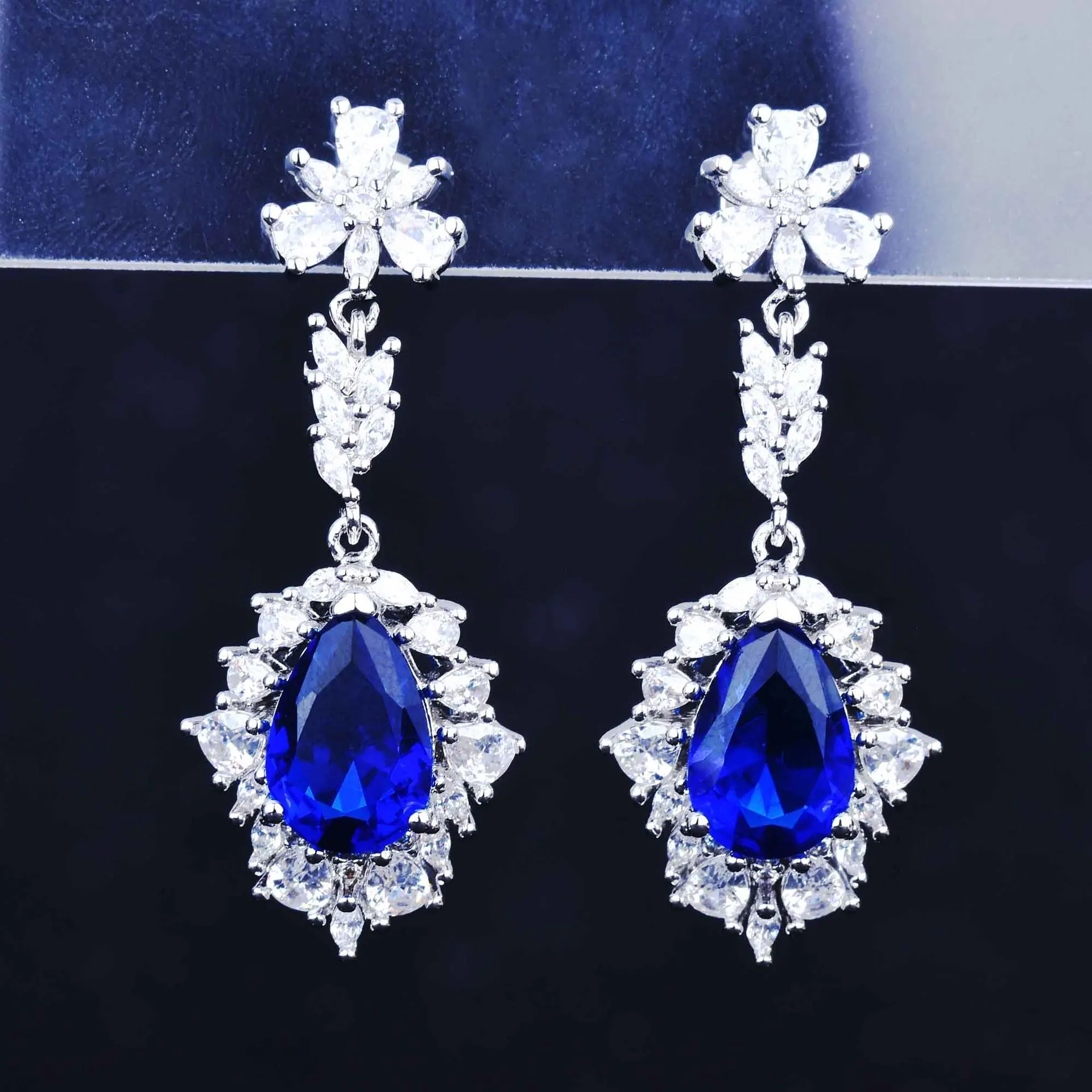 

925 New Luxury Imitation Natural Tanzanite Blue Jewelry Set Drop-shaped Diamond Earrings Color Gemstone Ring Pendant Necklace