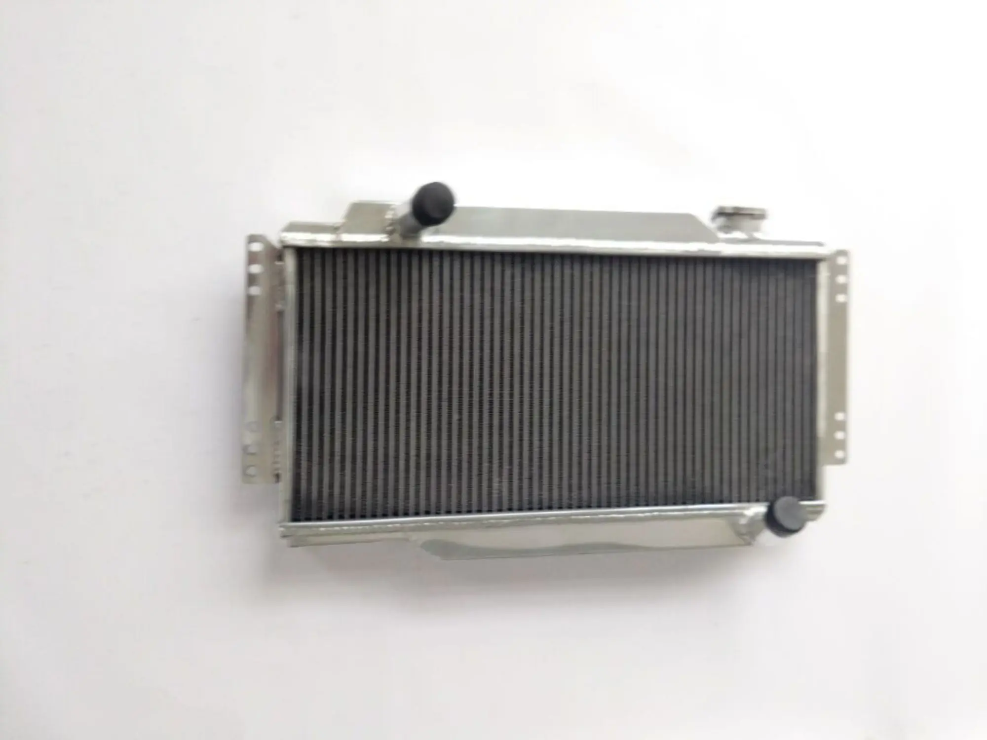 Для алюминиевого радиатора Triumph Spitfire типа 1975 1977 76