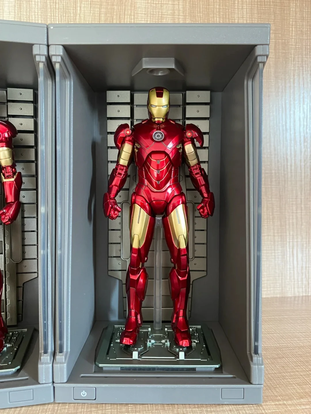 Фото Оригинальный набор снаряжения Zd Toys Iron Man для моделей MK38, MK40, MK42, MK43, 1/12, со светодиодной подсветкой, для фигурок Marvel. №3