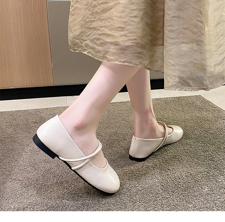 2023 New Women's Loafers Spring Autumn Leather Comfort Flat Slip-On Shoes Sweet Flower Fashion Women's Shoes Zapatos De Mujer