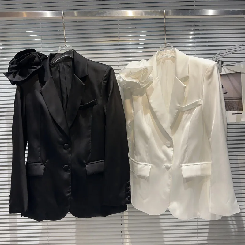 

Женский блейзер с длинным рукавом, с аппликацией в виде лепестков