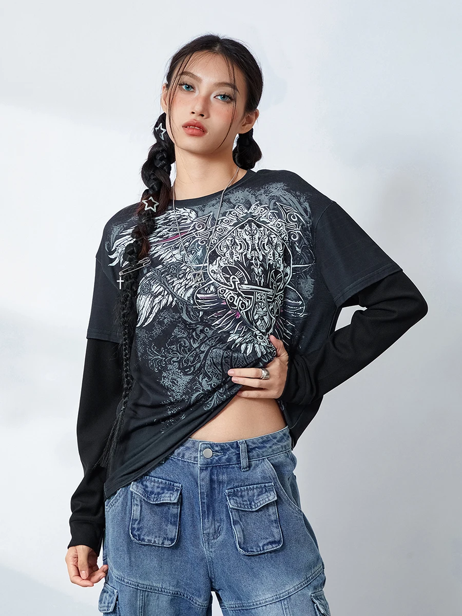 Женский топ с длинным рукавом круглым вырезом и графическим принтом