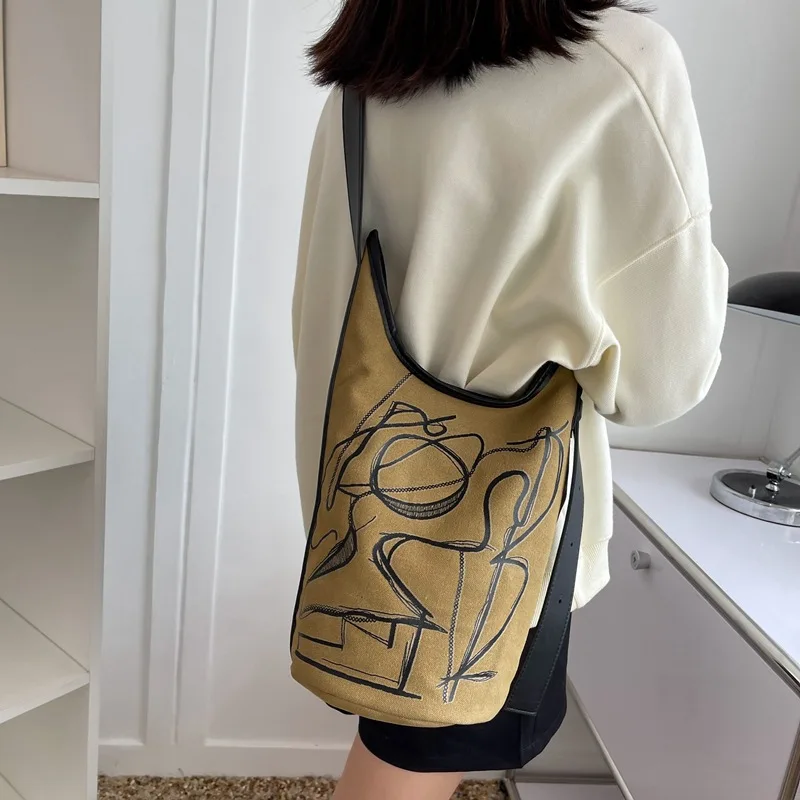 

Простая Вместительная женская сумка-мешок Baroness с принтом, новинка 2023, модная сумка на плечо в литературном стиле, Повседневная холщовая женская сумка