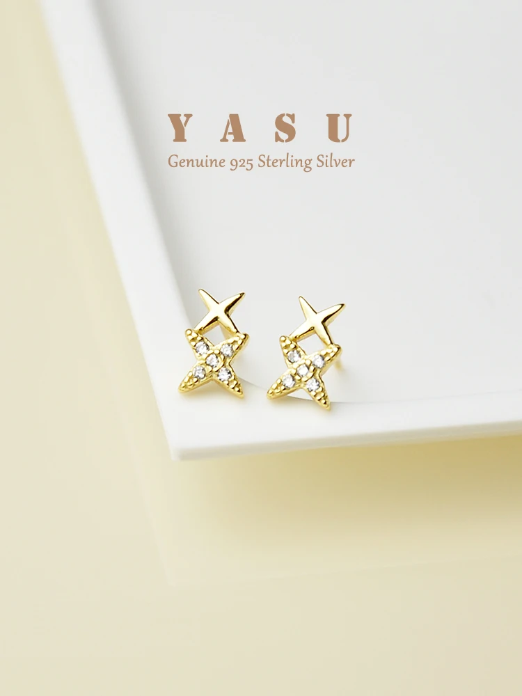 

Женские серьги-гвоздики из серебра 925 пробы, с фианитом