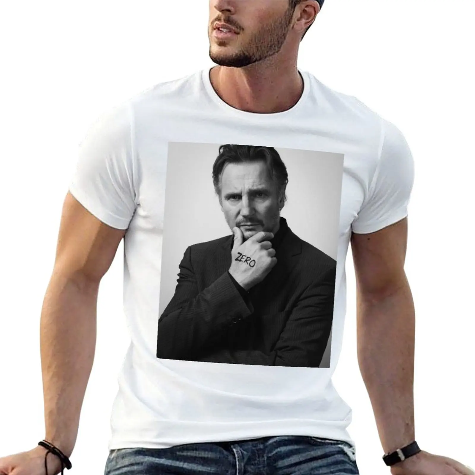 Фото Футболка Liam Neeson, базовая модель с круглым вырезом и короткими рукавами №1