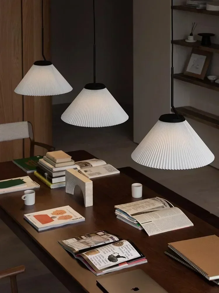 Подвесной светильник в скандинавском кремовом стиле светодиодный