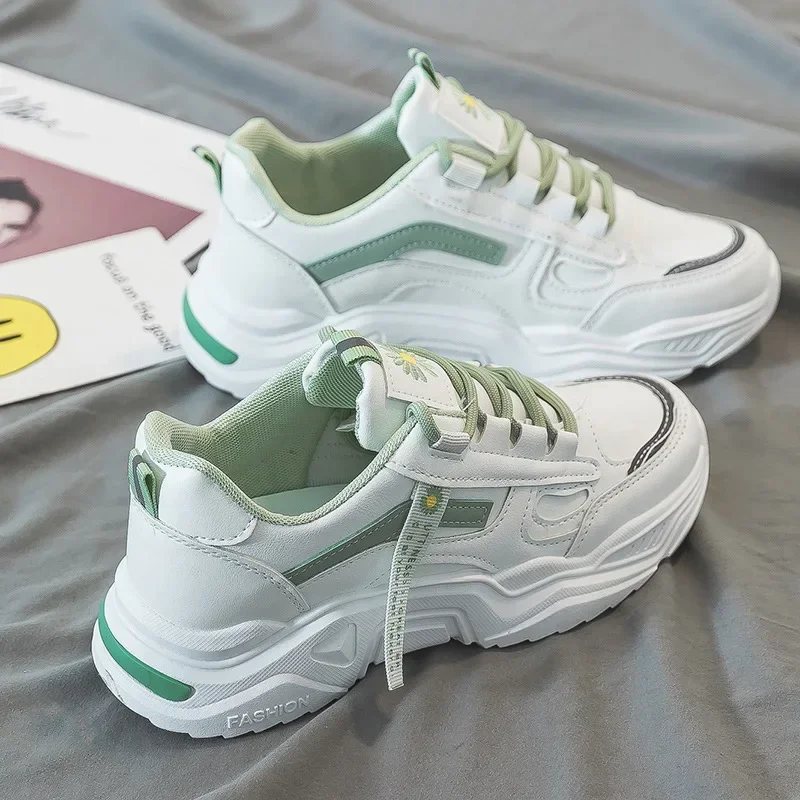 Осенние модные кроссовки на платформе новинка 2024 женские повседневные из