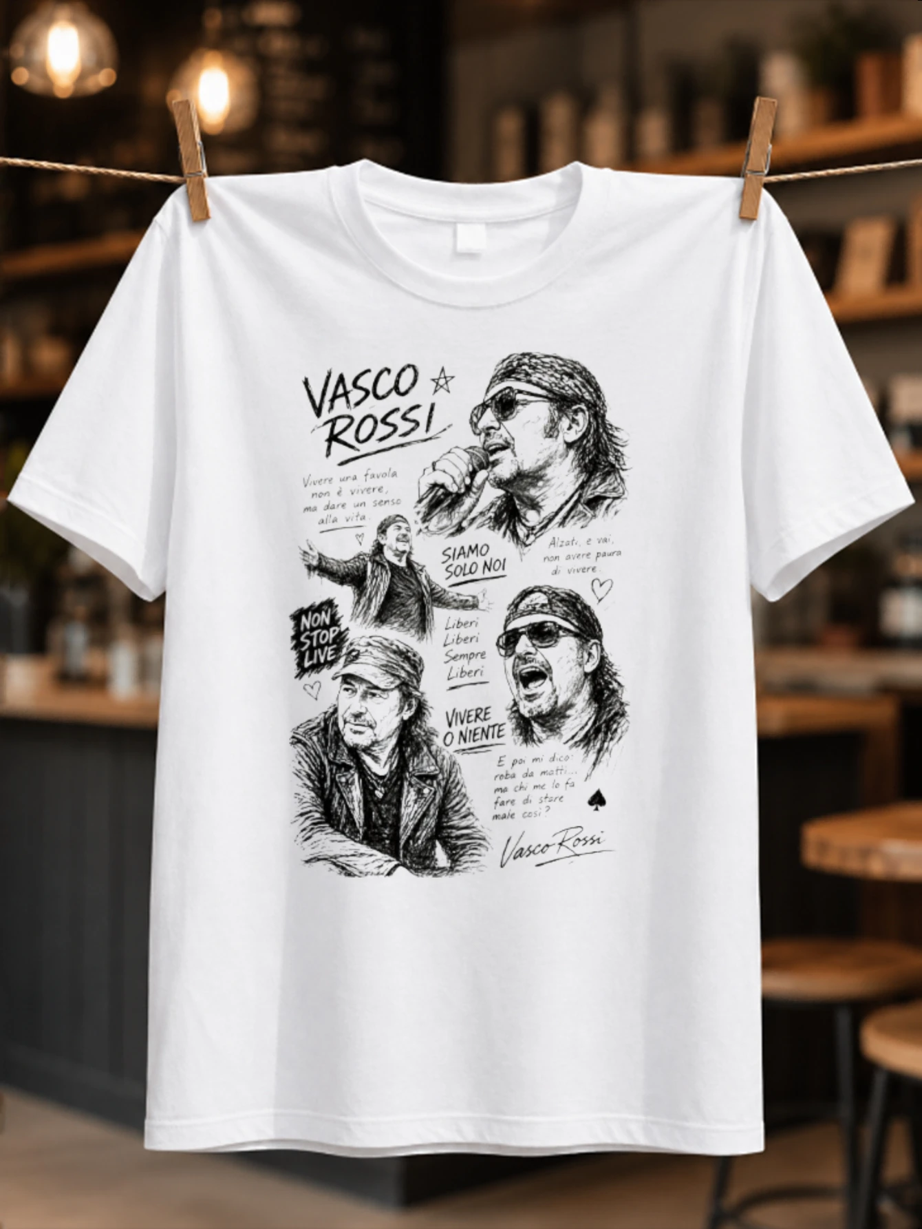 Фото Футболка унисекс Vasco Rossi Sketch с рисунком певца, написанным от руки, с текстом песни и чернильными элементами, символизирующими концертную энергию. №1