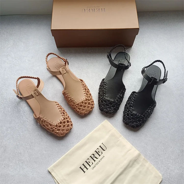 HEREU 2022 Summer New Niche French Retro Hollow Flat Bottom T-strap Genuine Leather Hand-woven Designer Woman Sandals