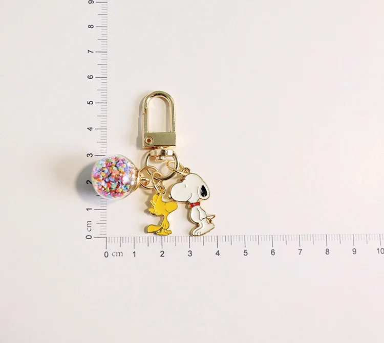 Популярный аниме Snoopy периферийные металлические брелки для пары рождественские
