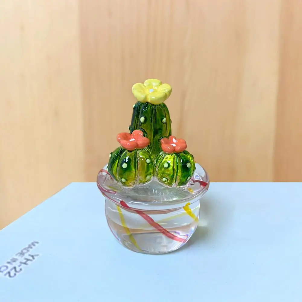 

4Pcs Beautiful Window Car Dashboard Mini Resin Cactus Ornament Cactus Figurine Comfortable Hand Feeling Decorative