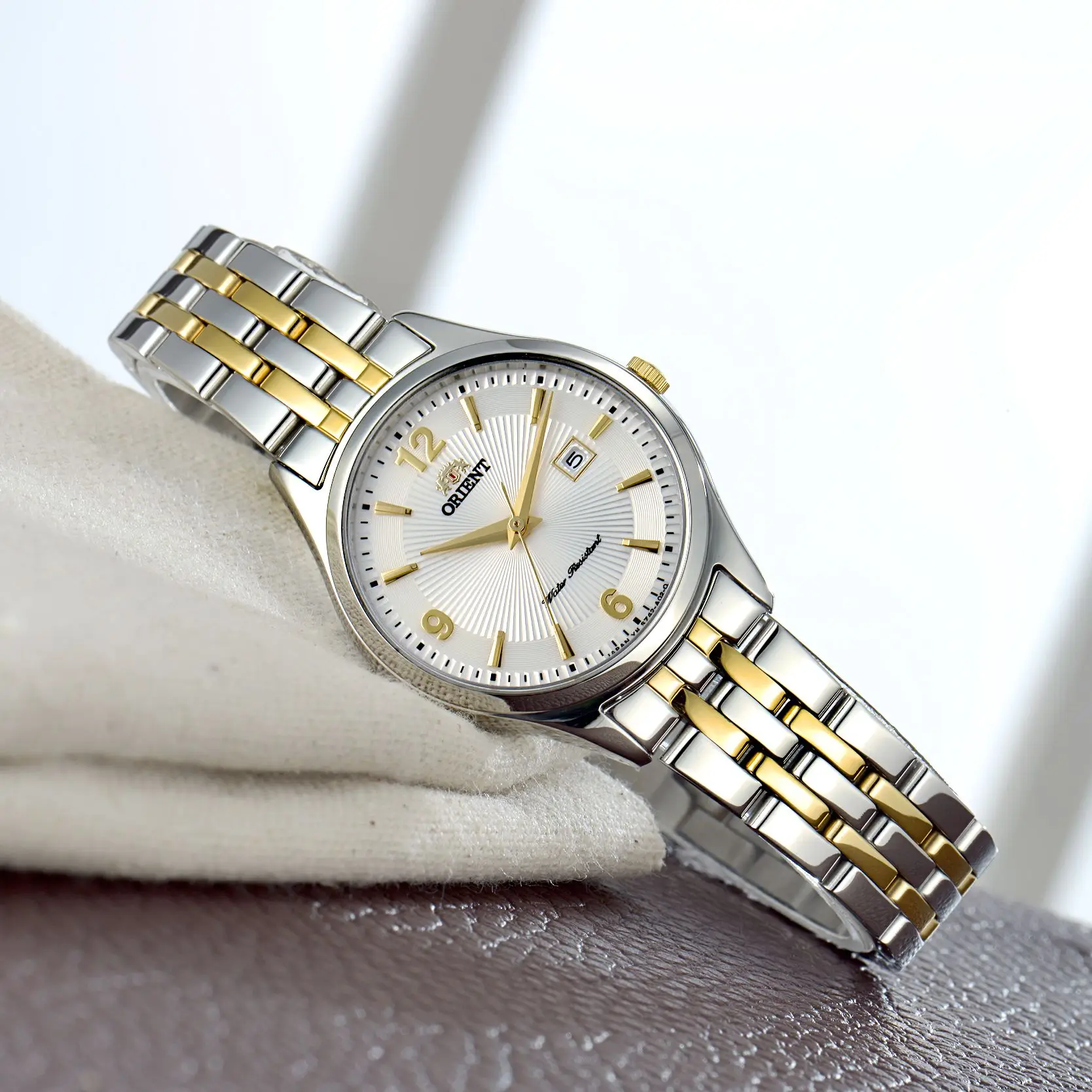 Original Orient Quartz Watch for Women, Japanese Watch Ladies Watch Fashion 28mm 3D Dial Sapphire Glass Discontinued Model Sale enlarge