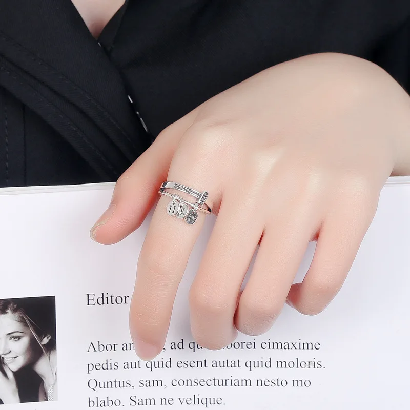 Новинка 2022 кольцо на цепочке в стиле ретро виде планеты с орбом серебряная