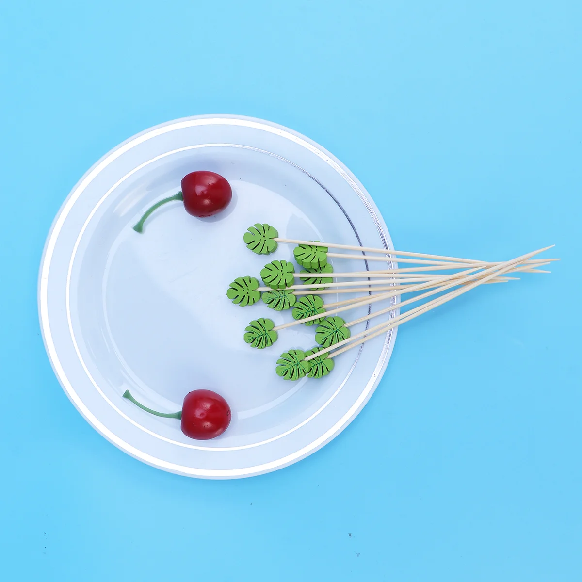 

100pcs Disposable Wooden Toothpicks for Food Pick Fruit Pick Cocktail Pick Party Supplies (Green Leaves)