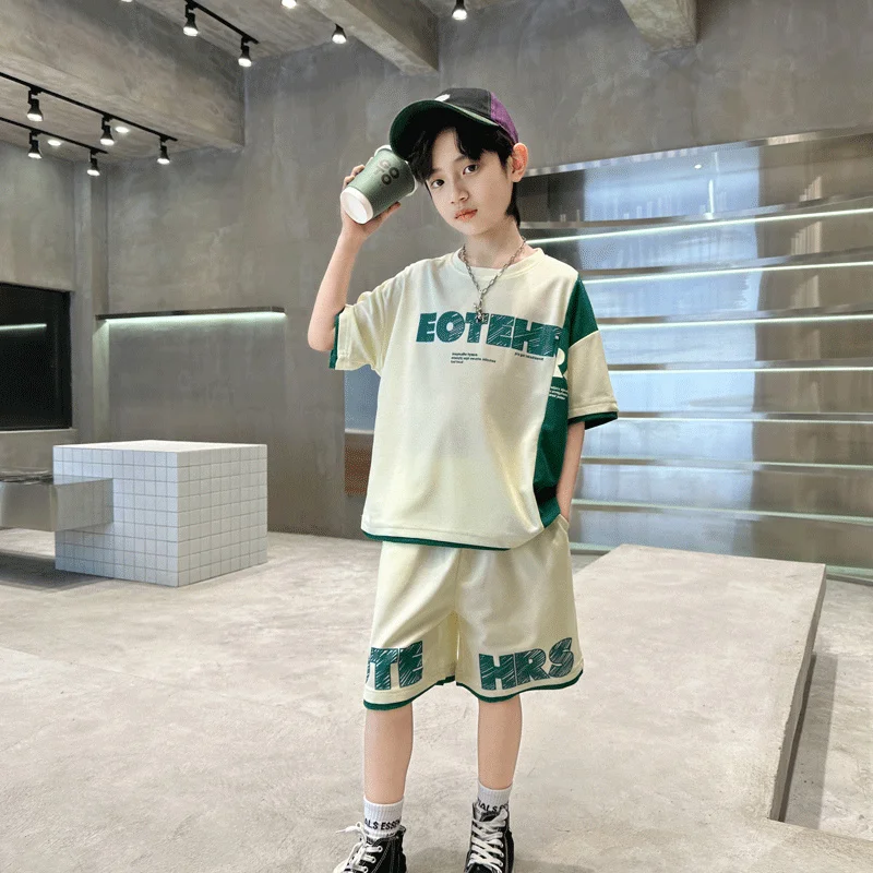 

Новинка лета 2023, детская одежда, костюм для мальчиков, тонкая спортивная одежда с коротким рукавом среднего и большого размера, модный тренд, лидер продаж