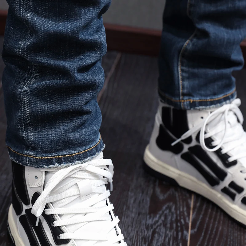 High Street Fashion Men Jeans Retro Blue Elastic Stretch Skinny Ripped Jeans Men Red Patched Designer Hip Hop Brand Pants Hombre