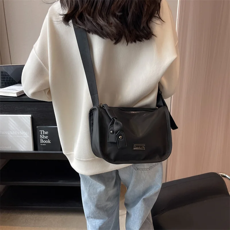Simple Waterproof Oxford Single-Shoulder Bag Solid Color Fashion Crossbody Bags Commute Portable Casual Satchel New Versatile