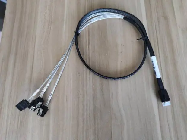 Кабель OCuLink-4x SATA, NVMe-SATA