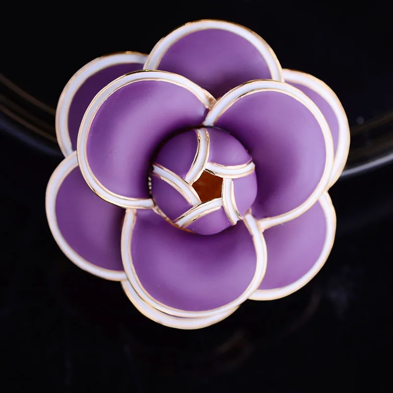 

Retro Enamel Camellia Brooch Small Fragrance Temperament Pin Simple Creative Personality Clothing Fashion Corsage Accessories
