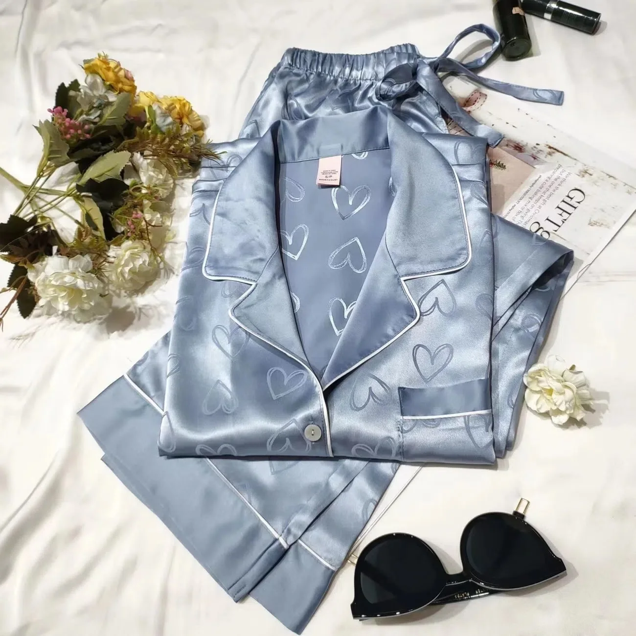 Victorian Style Pajamas Women's Ice Silk Ins Spring And Autumn Thin Long-sleeved Trousers Love Two-piece Household Clothes