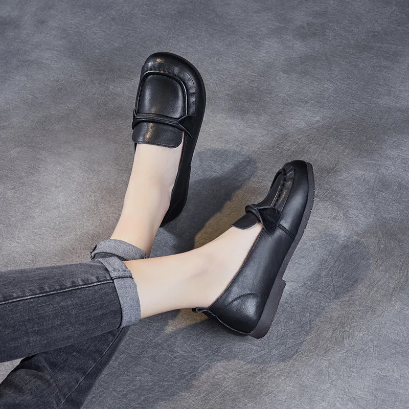 2022 New Large Size Fashion Grandma Shoes Bow Shallow Mouth Casual Soft Leather Solid Color Square Toe Beanie Flat Shoes Women