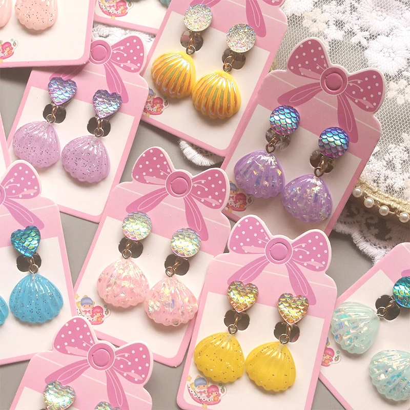 

Xmas Gifts No Pierced Clip on Earrings with Shell Mermaid Scales Designs for Women Girls Kids Play Earrings Jewelry Accessories