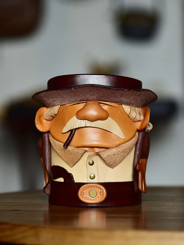 

Органайзер из воловьей кожи для канцелярских принадлежностей