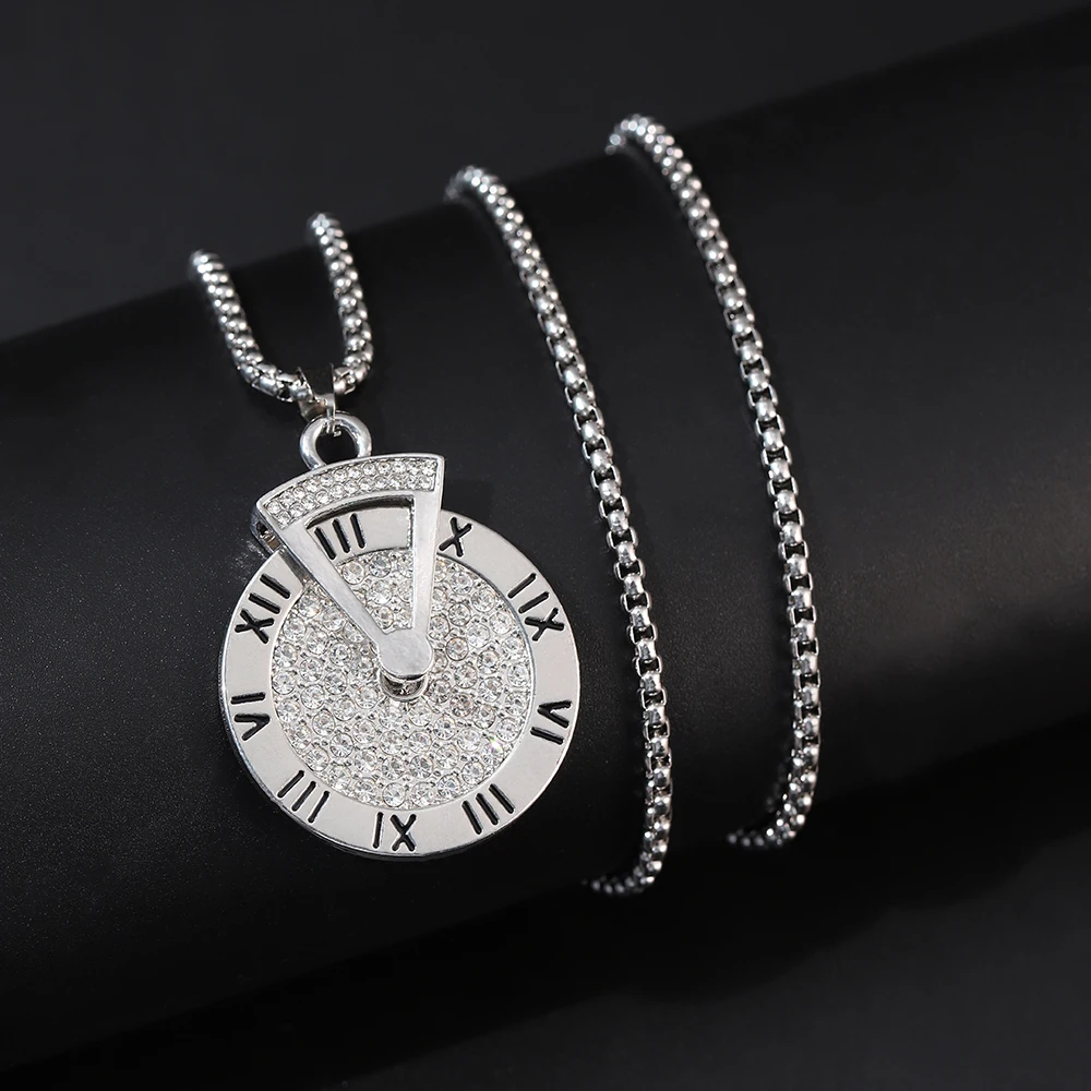 

Time To Run Rotatable Roman Numerals Disc Triangle Hour Hand Ladies Fine Necklace Pendant Hip Hop Sweater Chain Gift Accessory