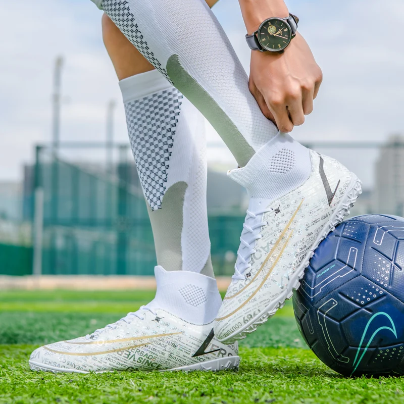 High Top Men Soccer Shoes Futsal Kid Football Sneakers Indoor Sports Shoes Professional Training TF Shoes zapatillas de futbol