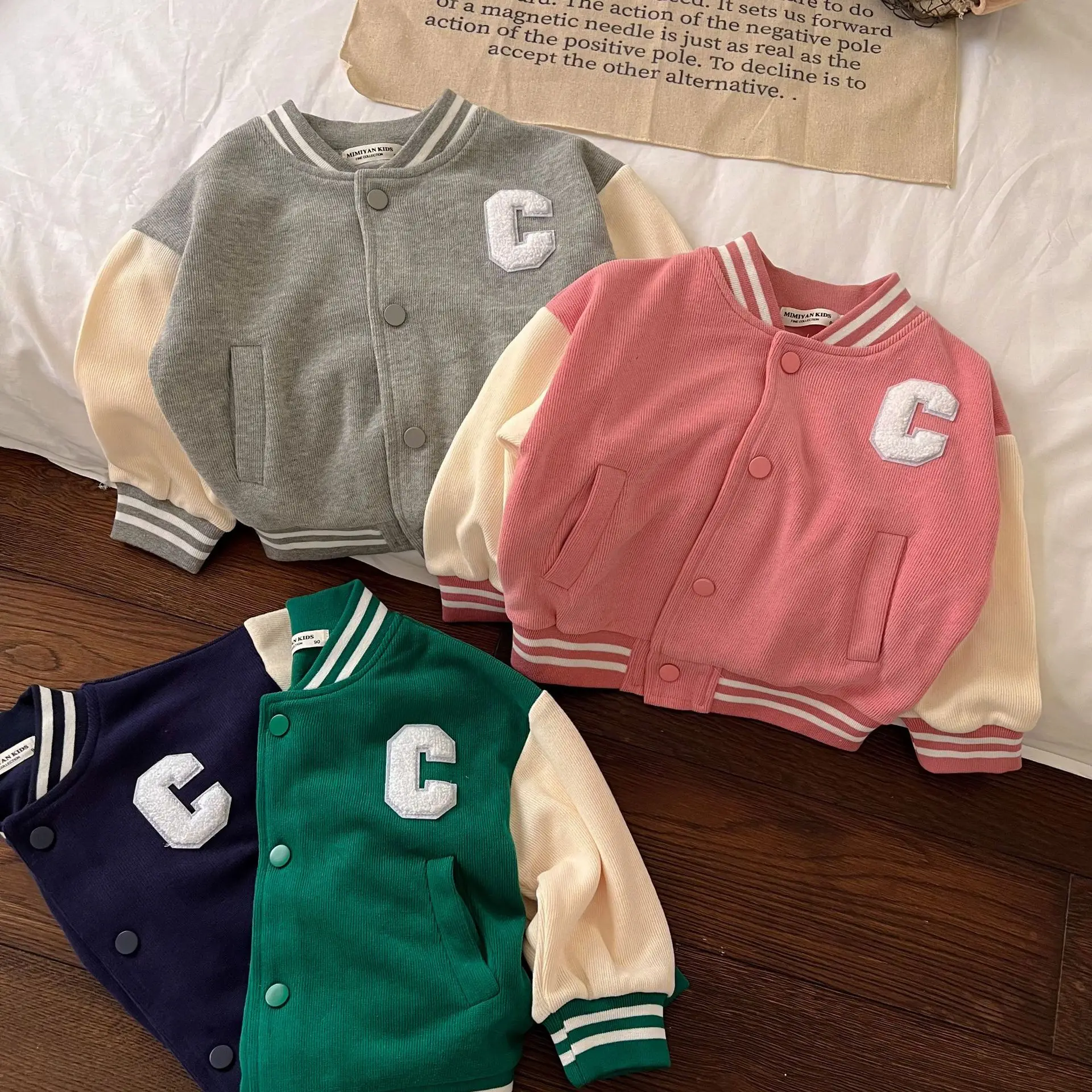 

Children's Jacket 2022 Autumn New Boys Girls Towel Embroidered Baseball Uniform Baby Short Color Matching Coat