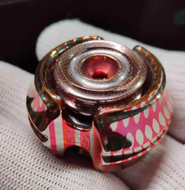 

Second hand EDC H.L Fingertip gyroscope