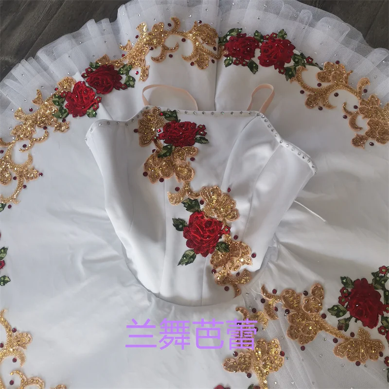 Профессиональный индивидуальный размер 12-слойная одежда для выступлений детей