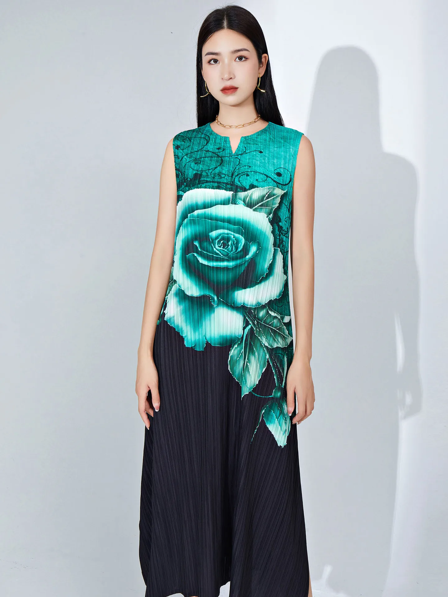 

Новинка, плиссированное платье миаке, женское платье с поясом, Женская темпераментная Свободная юбка без рукавов с розой