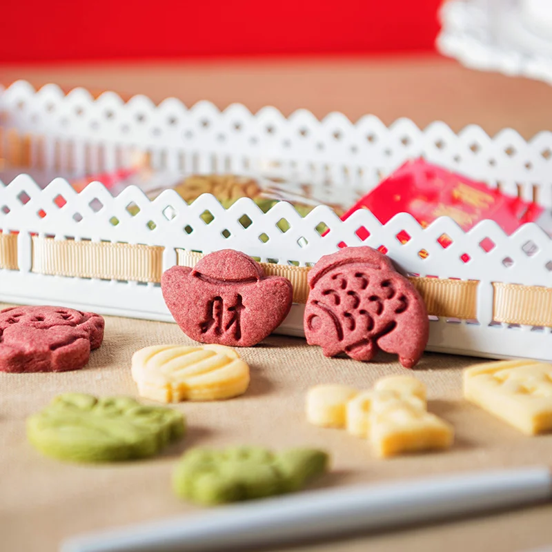 

2022 Chinese New Year Biscuit Mould Lunar New Year Chinese Characters Tiger Lantern Cat Lion Carp Hat Cookie Cutter Baking Tools