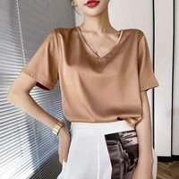 summer new ice silk short sleeved t shirt womens loose v neck fashion bottoming loose temperament satin top womens tide